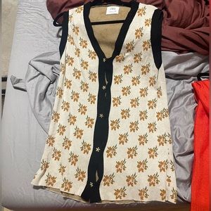 Zara floral women’s knit sweater vest SZ 13-14